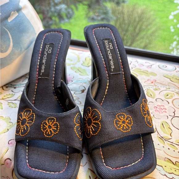 Vintage No Boundaries Dark Blue Denim Slide Heels with Orange Floral Stitching - Picture 3 of 7